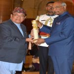 डा.सन्दुक रुइतलाई प्रसिद्ध पुरस्कार ‘पद्मश्री अवार्ड’ प्रदान