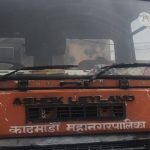 भक्तपुरका कोरोना संक्रमित काठमाडौं महानगरको फोहोरमैला बोक्ने गाडीका चालक