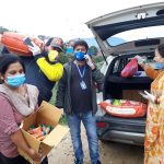 सामाजिक दूरिसहित हरिप्रिया फाउण्डेशनले बाँड्यो सौन्दर्य सामाग्री