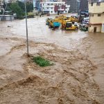 भक्तपुरमा बाढीले बगाएर ट्रक चालक वेपत्ता