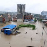 बाढीले बाराही पुल थुनिएपछि भक्तपुरका झन्डै तीन दर्जन घर डुबानमा
