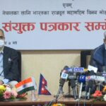 ७ वटै प्रदेशमा पठाइयो कोरोनाको खोप, ३०० अस्पतालमा बुधबारबाट लगाउने तयारी