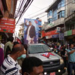 ब्याण्डबाजा र ठुलो भीडकासाथ ओली बालकोट फर्किए ( फोटो फिचर सहित )