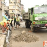 दैनिक ज्यालादारी जनशक्ति थपेर सरसफाइमा जुट्यो काठमाडौं महानगर