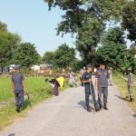 सडकहरुको सरसफाई अभियानमा दोधारा चाँदनीका वडाध्यक्ष खत्री